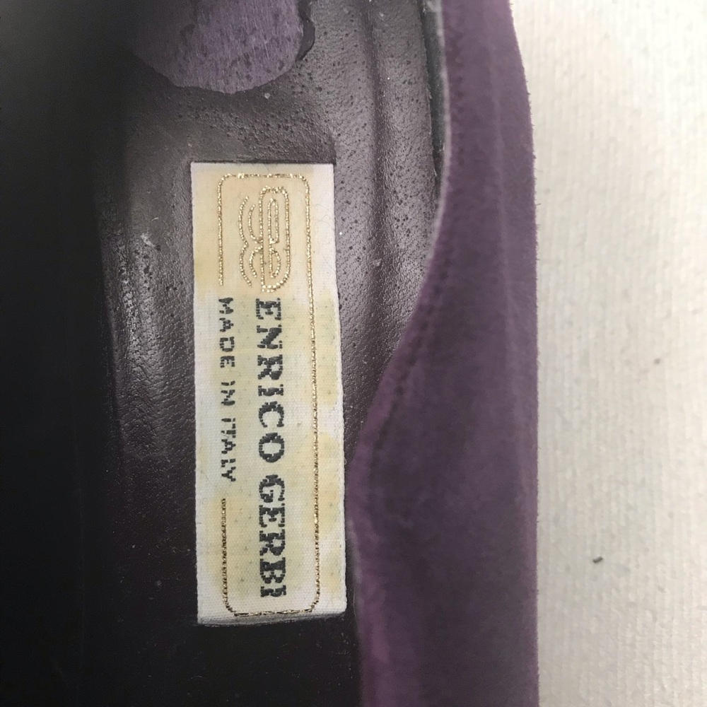 Shoe - Picture 2 of 3